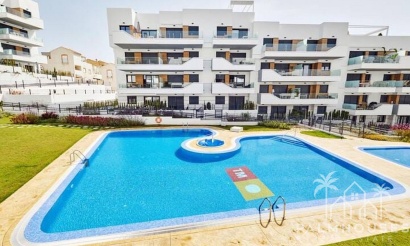 Resale - Apartments - Orihuela - Villamartin