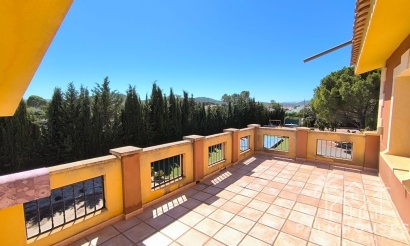 Herverkoop - Villa - Yecla - Inland