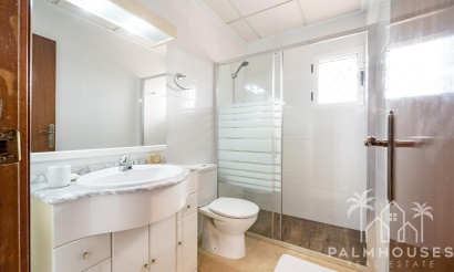 Resale - Apartments - Torrevieja - Playa de los Naufragos