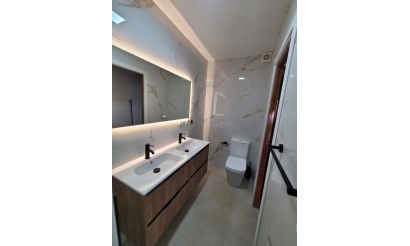 Resale - Apartments - Torrevieja - Playa de los Naufragos