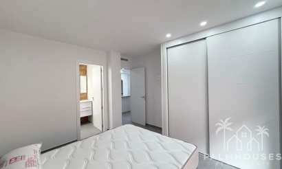 Resale - Apartments - Torrevieja - Estacion de autobuses