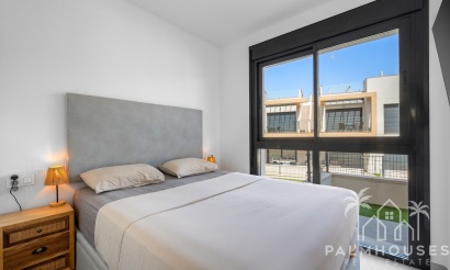 Resale - Apartments - Orihuela Costa - Villamartin
