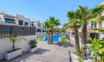 Resale - Apartments - Orihuela Costa - Villamartin