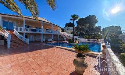 Herverkoop - Villa - Teulada - Moraira
