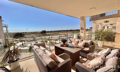 Resale - Apartments - Orihuela - Villamartin