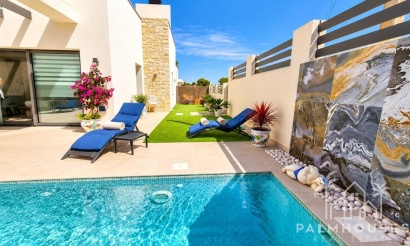 Resale - Villa - San Miguel de Salinas - San Miguel de Salinas Centro