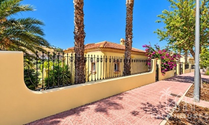 Venta - Villa - Los Montesinos - La Marquesa
