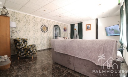 Resale - Villa - Benferri