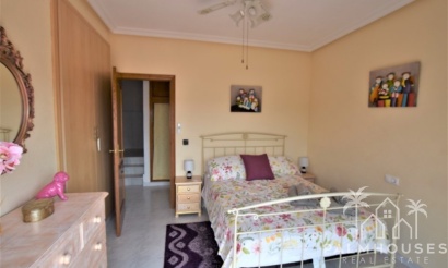 Revente - Villa - Ciudad Quesada - Pueblo bravo