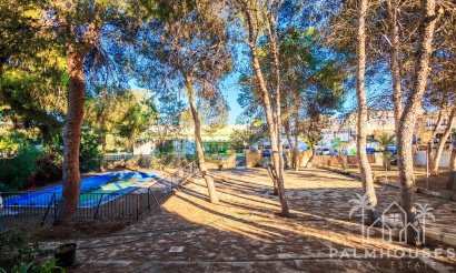 Revente - Villa - Torrevieja - Los Balcones